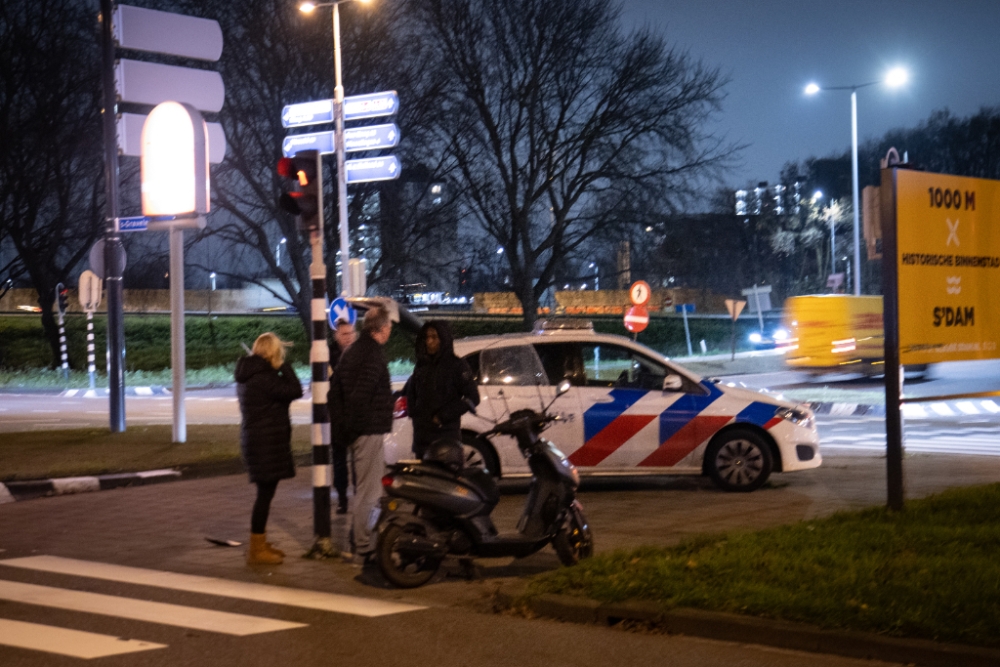 Scooterrijder raakt gewond bij aanrijding