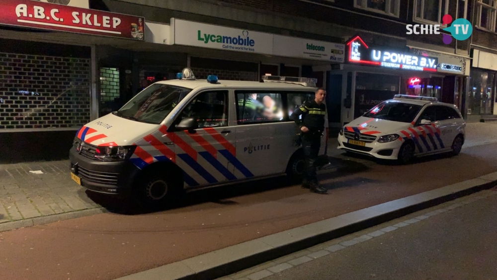 15-jarige pleegt gewapende overval op Avondwinkel