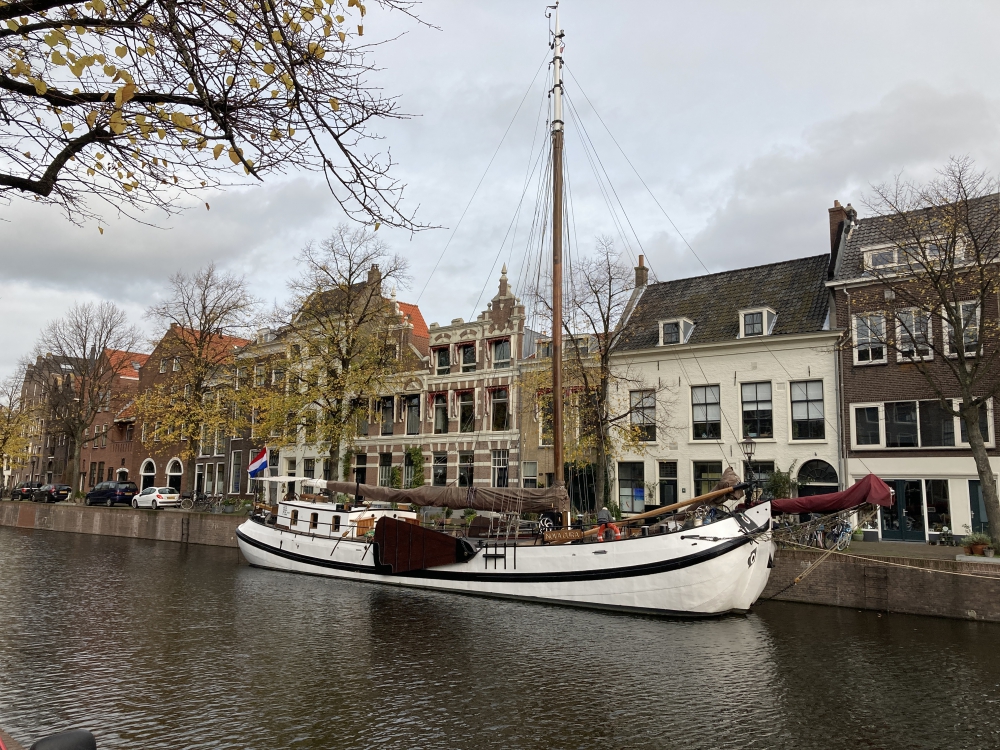 Zeekadetten Schiedam kunnen weer varen op een groot schip