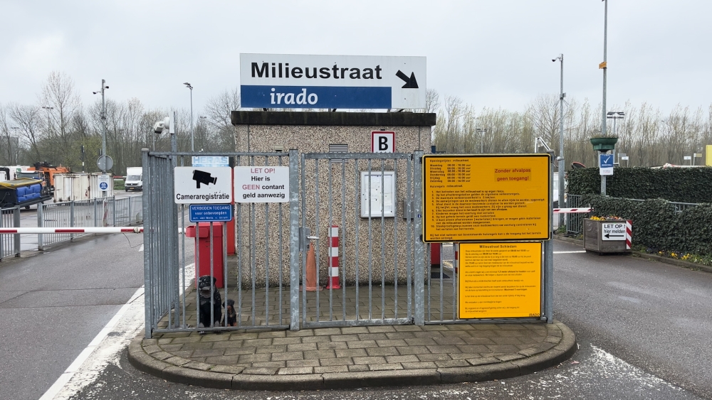 Openingstijden gerecycled: milieustraat heropent op woensdag in Schiedam