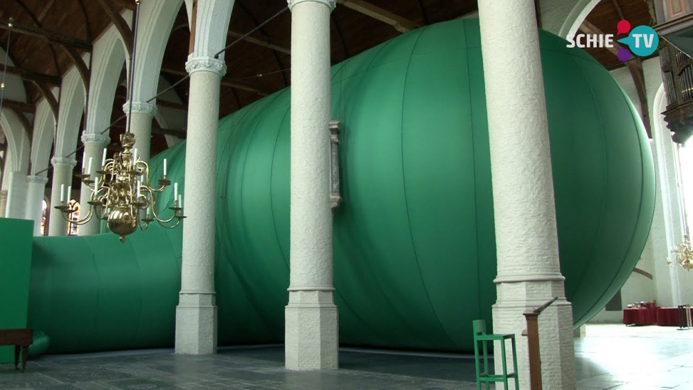 Een bijzonder kunstwerk in een middeleeuwse kerk: De Stadscocon in Schiedam