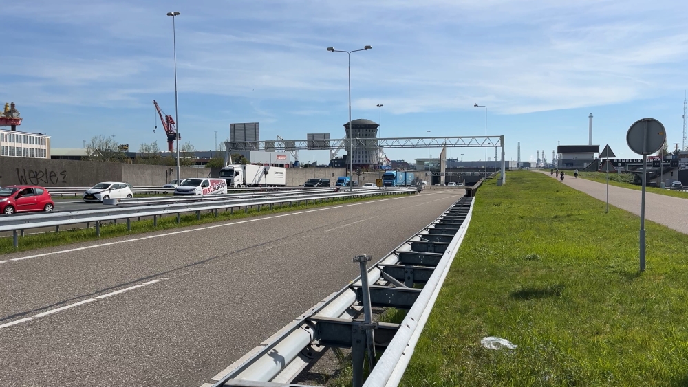 Dit is waarom de reparatie van de Benelux fietstunnel zó lang duurt