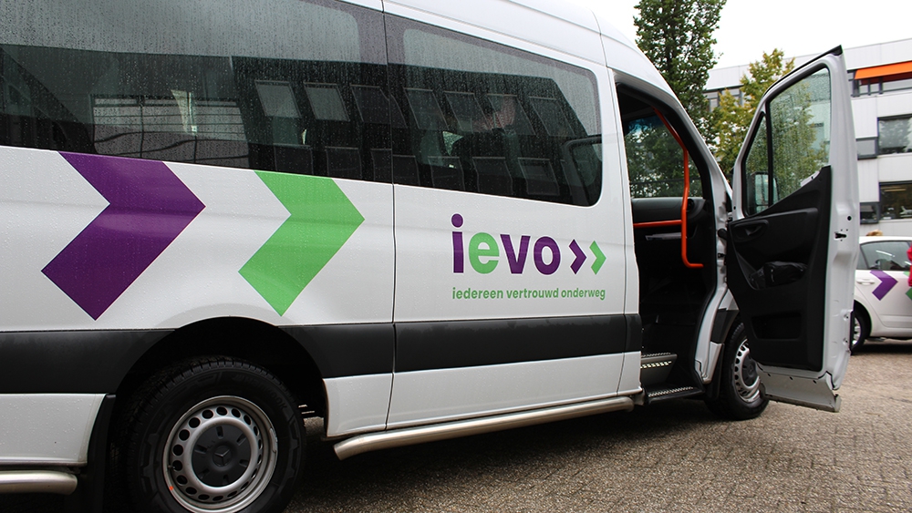 Regiotaxi heet vanaf 1 augustus ‘ievo’