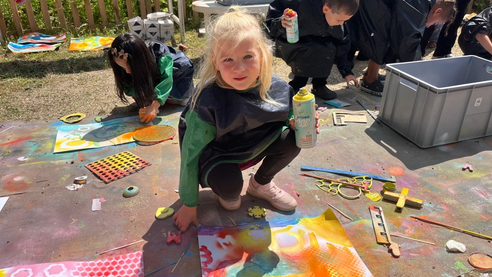 Gratis graffitiworkshop op speeleiland Nieuwland: ‘Ik heb dit nog nooit gedaan’