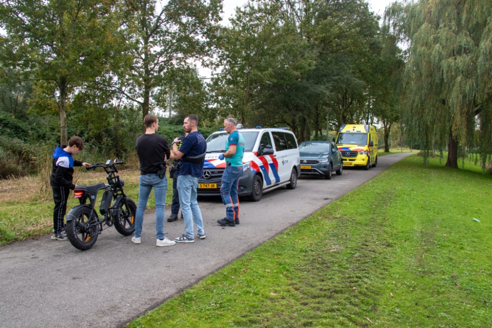 Baby valt uit kinderwagen bij aanrijding met fatbike