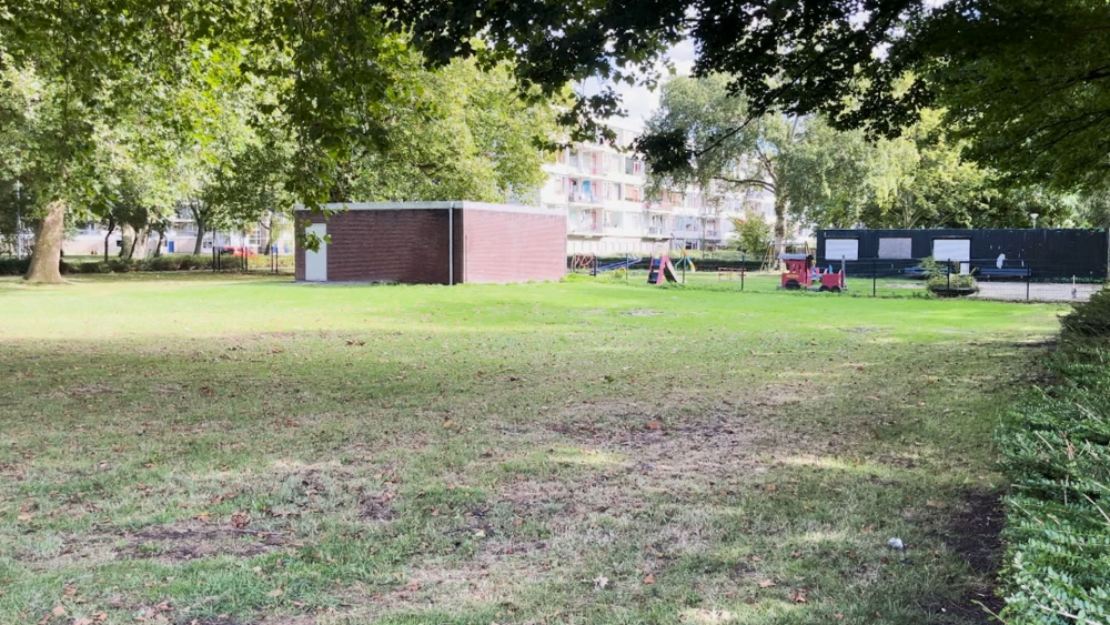 Aan de Borodinlaan in Groenoord komen twaalf flexwoningen