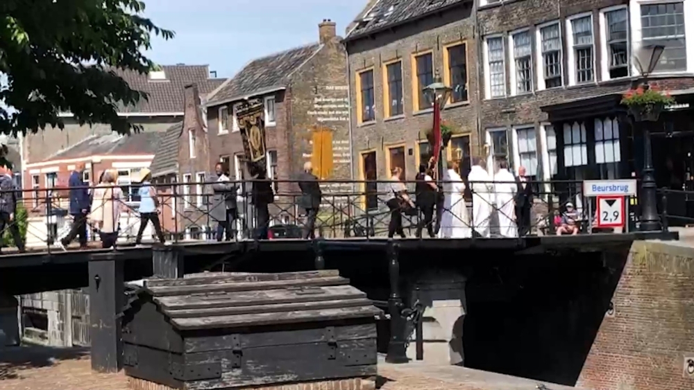 Na enkele jaren afwezigheid keert Liduinaprocessie terug in Schiedam