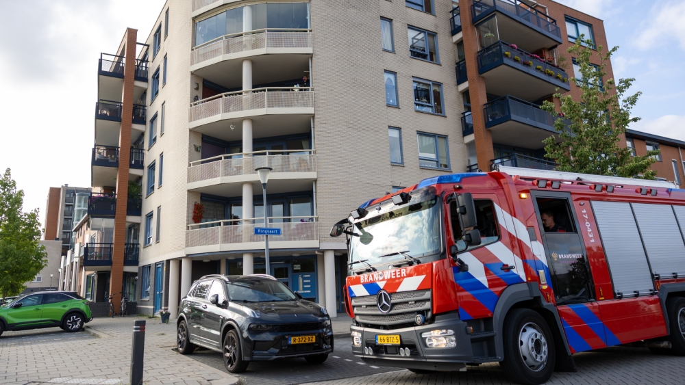 Brandweer rukt uit na afgaan CO-melder in woning aan de Ringvaart in Schiedam