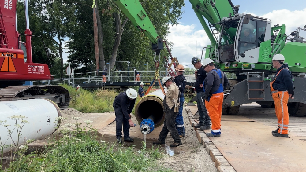 Kilometers buizen WarmtelinQ de grond in: 'Werk duurt tot begin 2027'