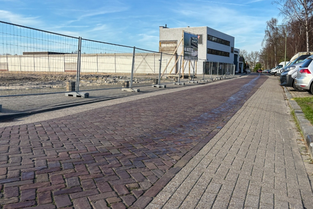 Oliespoor op bedrijventerrein in Vlaardingen, oorzaak blijft onduidelijk