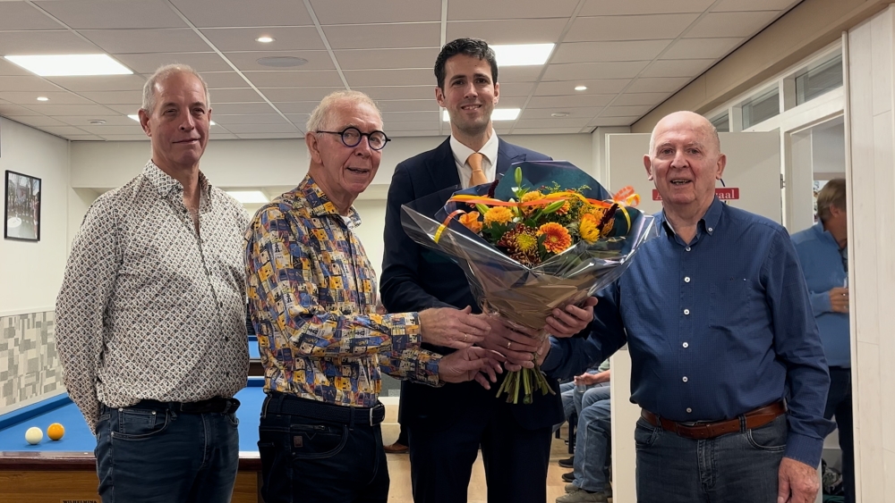 De biljarters van Senioren Biljart Vlaardingen kunnen weer in alle rust stoten