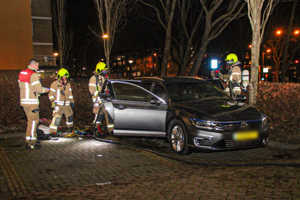 Brandje in auto op Mozartlaan