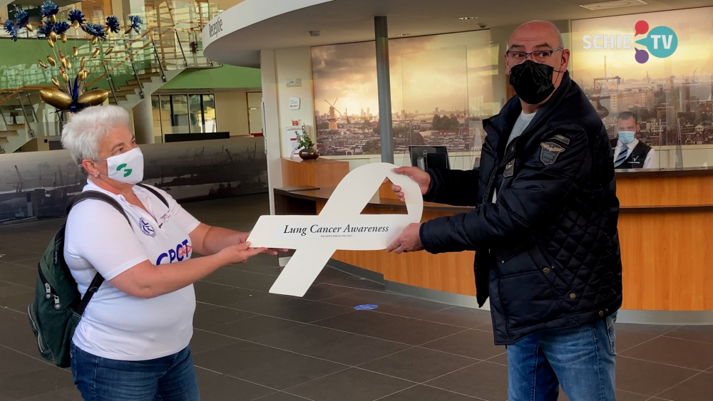 White Ribbon actie vraagt aandacht voor longkanker