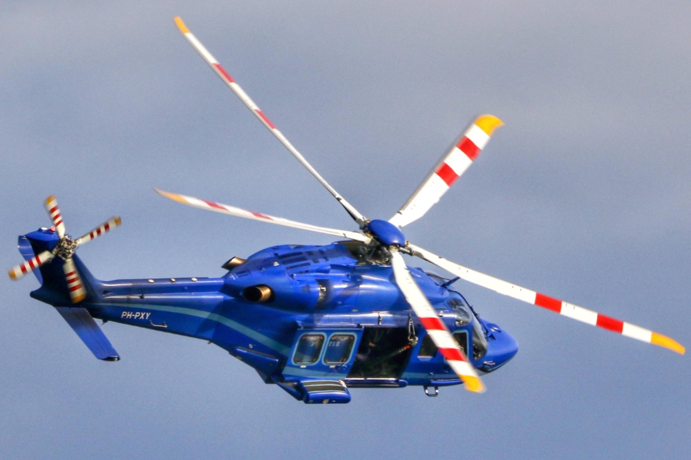 Politiehelikopter zoekt mee naar vermist 5 jarig meisje in Vlaardingen