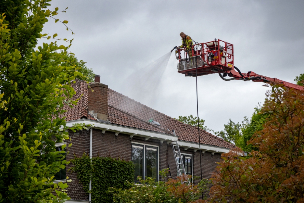 Brandweer in actie aan de Mozartlaan