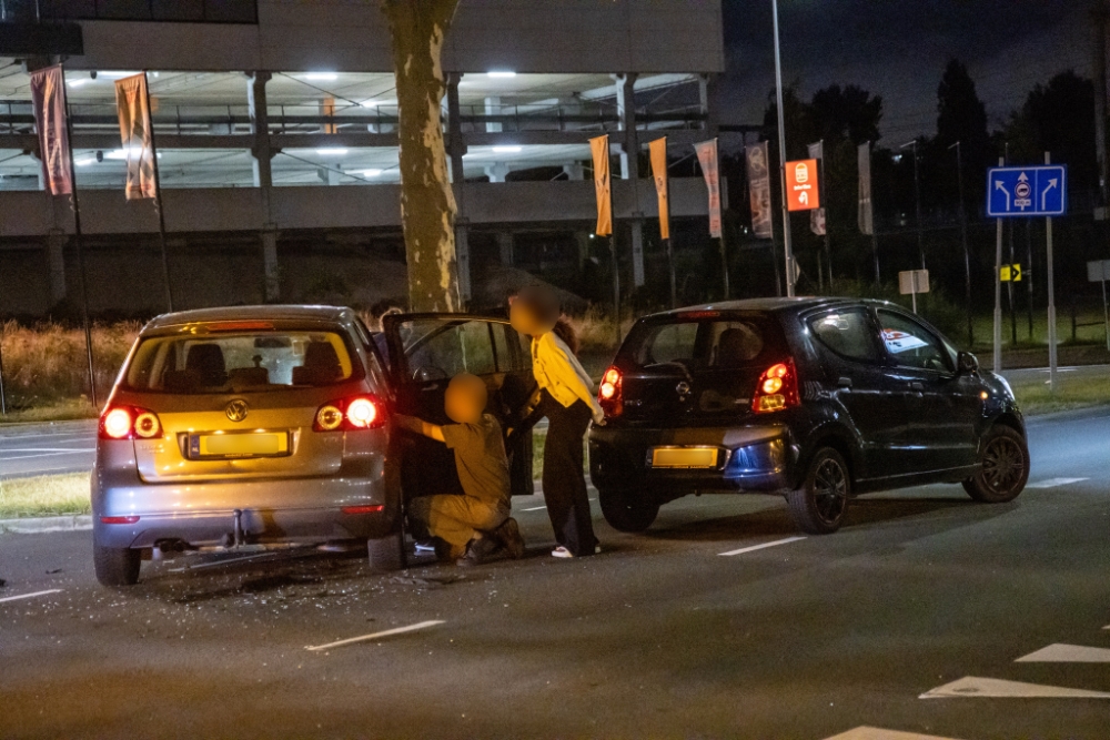 Automobilisten botsen op kruispunt, claimen allebei dat het groen was