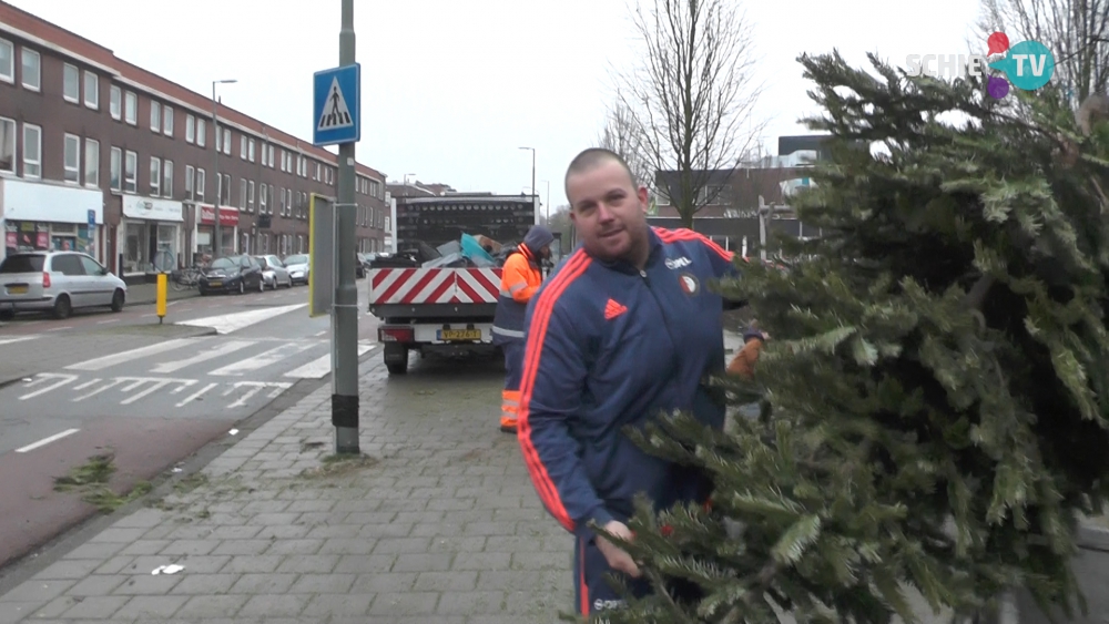 Kerstbomenjacht voor een zakcentje in plaats van vreugdevuur