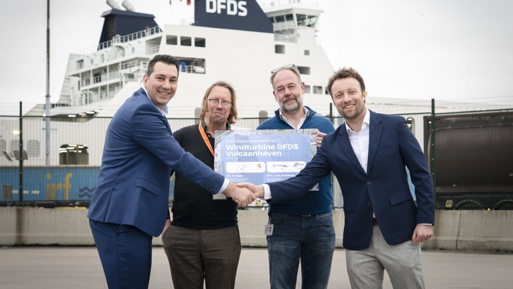 Handtekening onder plan windturbine bij DFDS, maar er staat nog niks vast