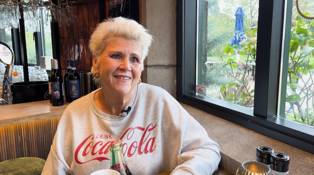 Bakken maar! Erna uit Vlaardingen doet wéér mee aan Heel Holland Bakt