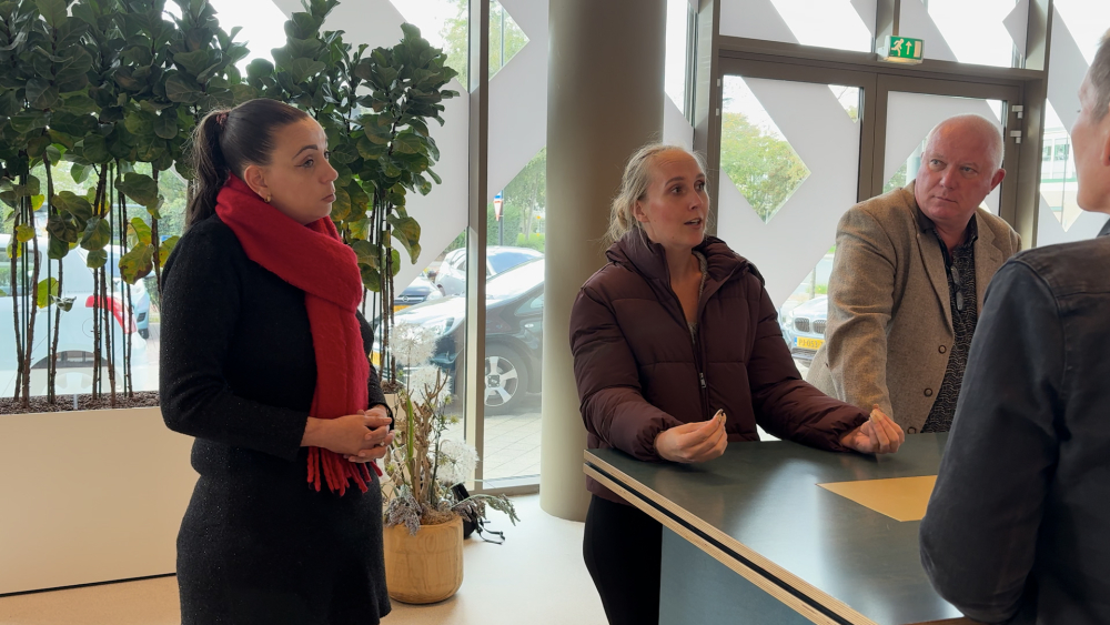 Enquête ‘helwoningen’ uit Vlaardingse PKD overhandigd aan Waterweg Wonen