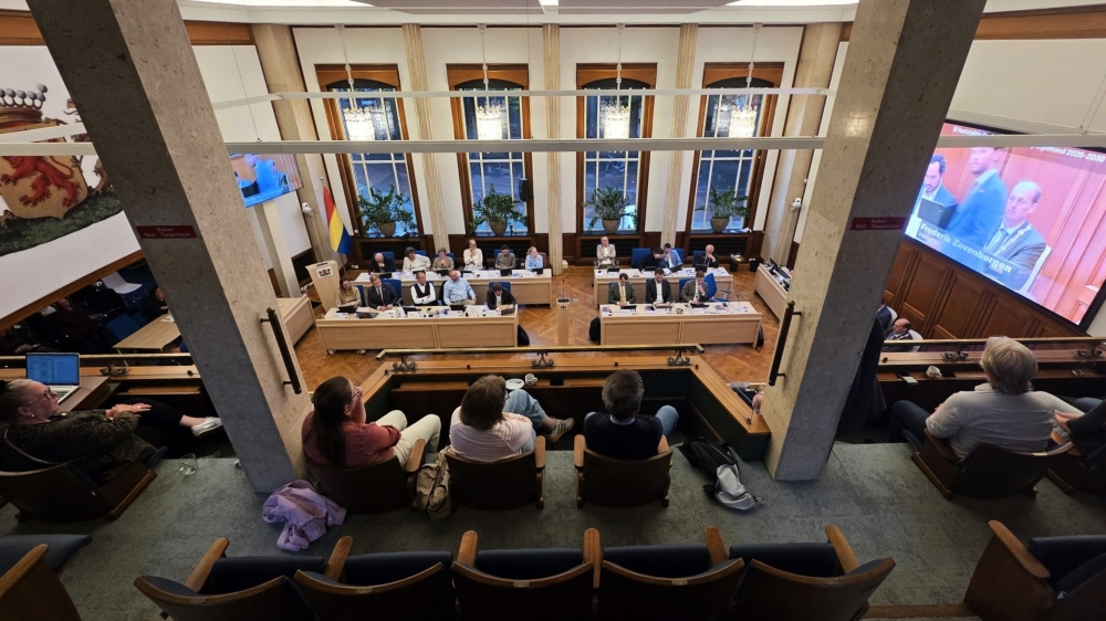 Wethouders terug van vakantie, met 508 onbeantwoorde vragen van raadsleden