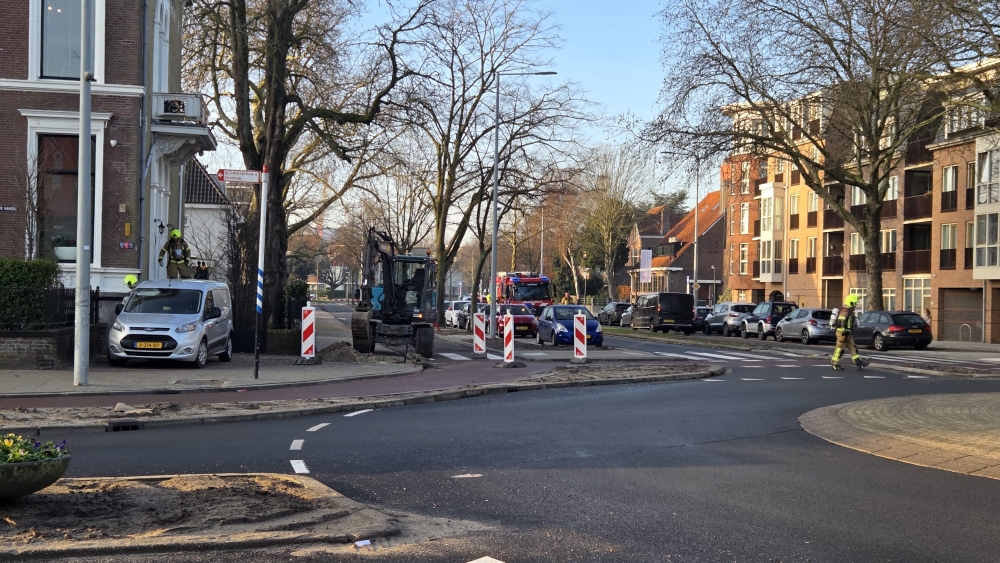 Gaslucht ontstaan bij rotonde aan Nieuwe Haven tijdens werkzaamheden, BK-laan afgesloten
