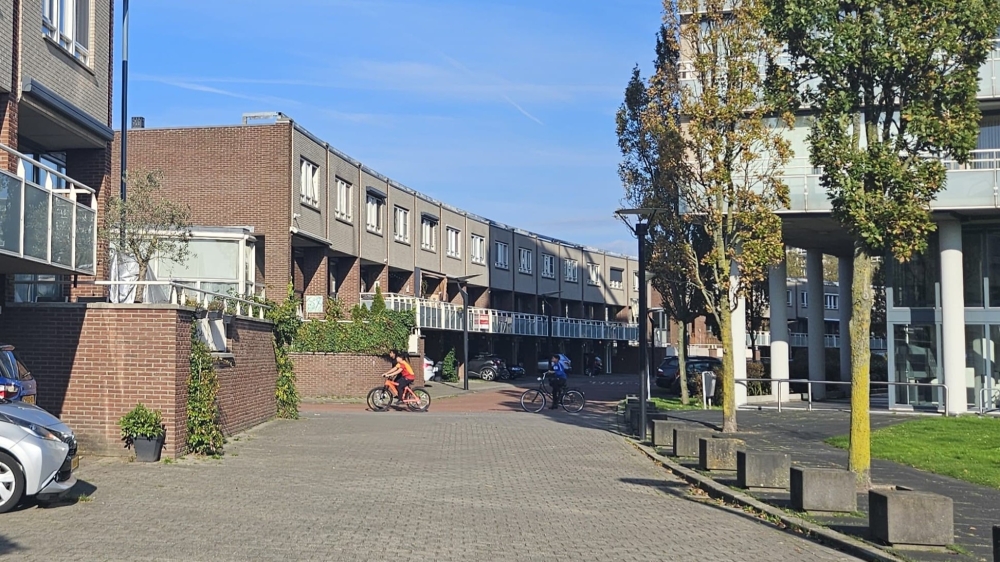 De Joop den Uyllaan in Schiedam, het is onduidelijk waar het incident precies heeft plaatsgevonden