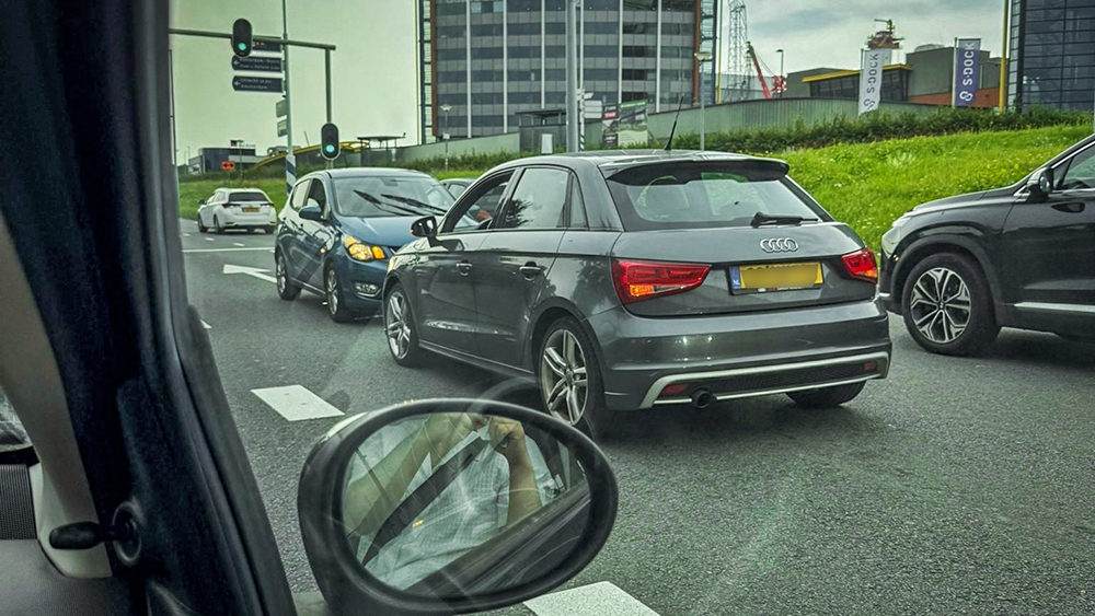 Spookrijder op Vijfsluizen laat automobilisten schrikken
