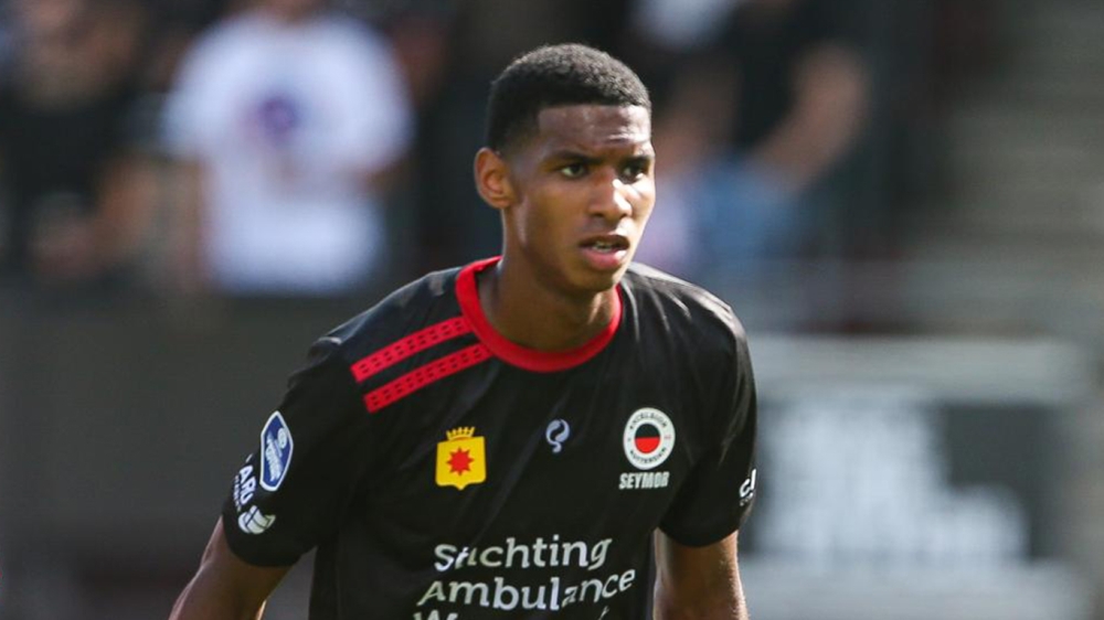 Vlaardinger Serano Seymor (23) maakt overstap naar club in Verenigde Arabische Emiraten