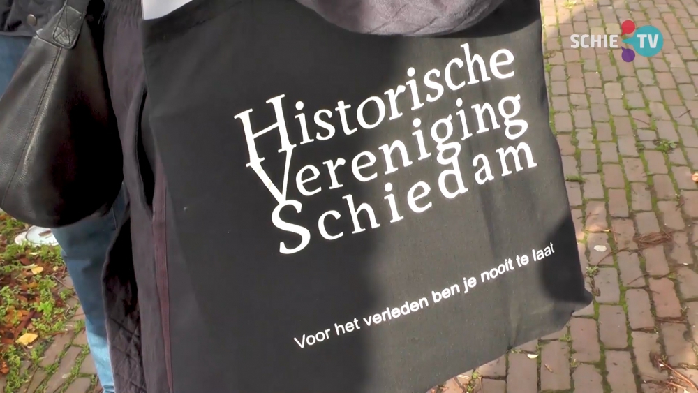 Historische Vereniging pakt Verhaal van Schiedam weer op; Chris Zijdeveld vertelt over 20 jaar wethouderschap