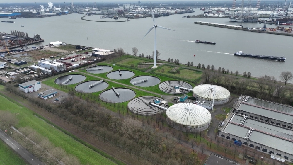 Bouw nieuwe waterzuivering uitgesteld, gemeente Vlaardingen boos op waterschap