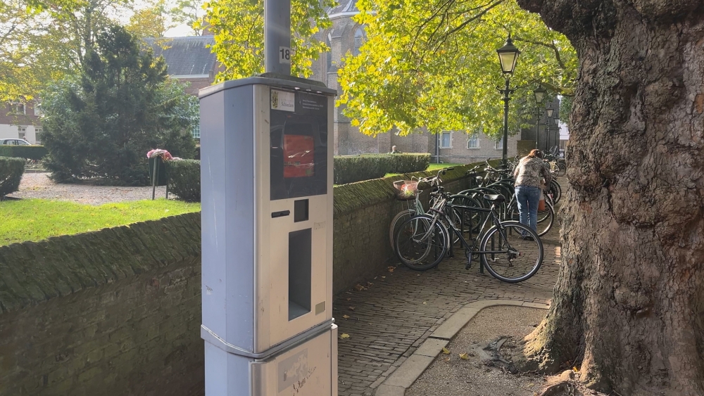 Schiedam investeert ruim een miljoen en vervangt &#039;Amsterdamse&#039; parkeerautomaten