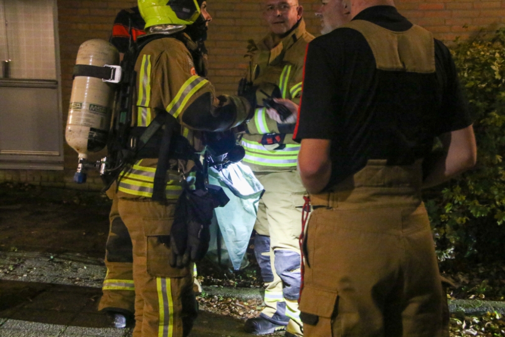 Keukenbrand in Vlaardingen: bewoner gecontroleerd door ambulancedienst