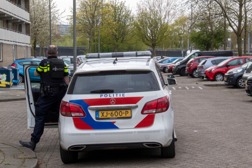 Politie met kogelwerende vesten na melding overval op Lisztplein