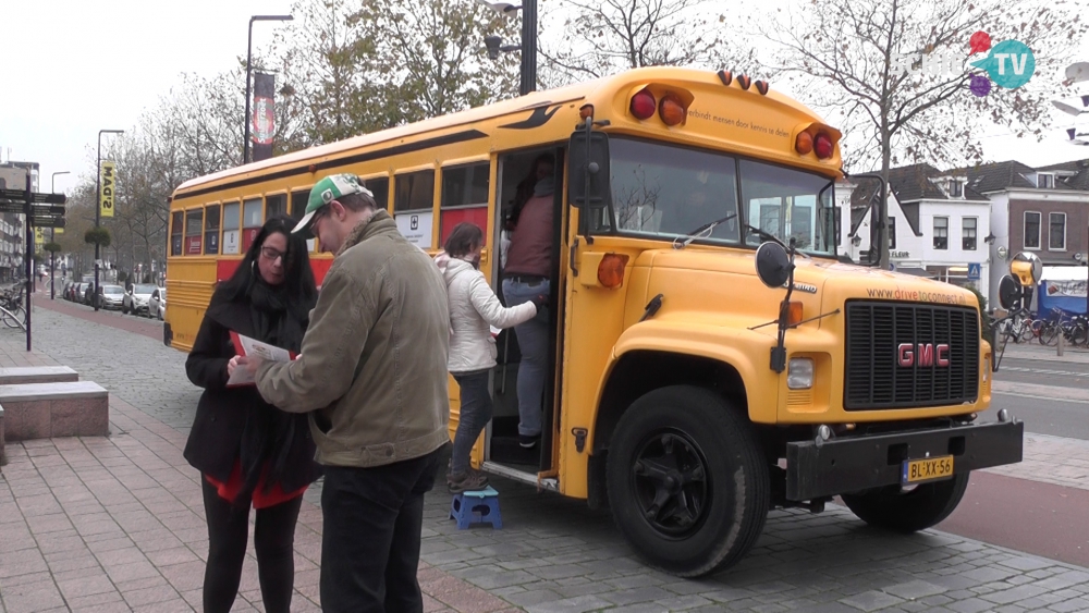 Ziekenhuis promoot Duppen met een bustour: patiëntengegevens altijd in te zien