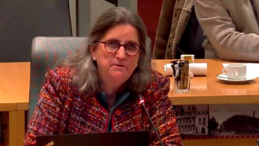 Anabeth Wilton sluit zich voor komende verkiezingen weer aan bij partij