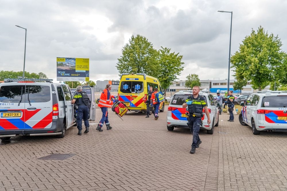 Zowel steek- als schietpartij in Schiedam: man ernstig gewond