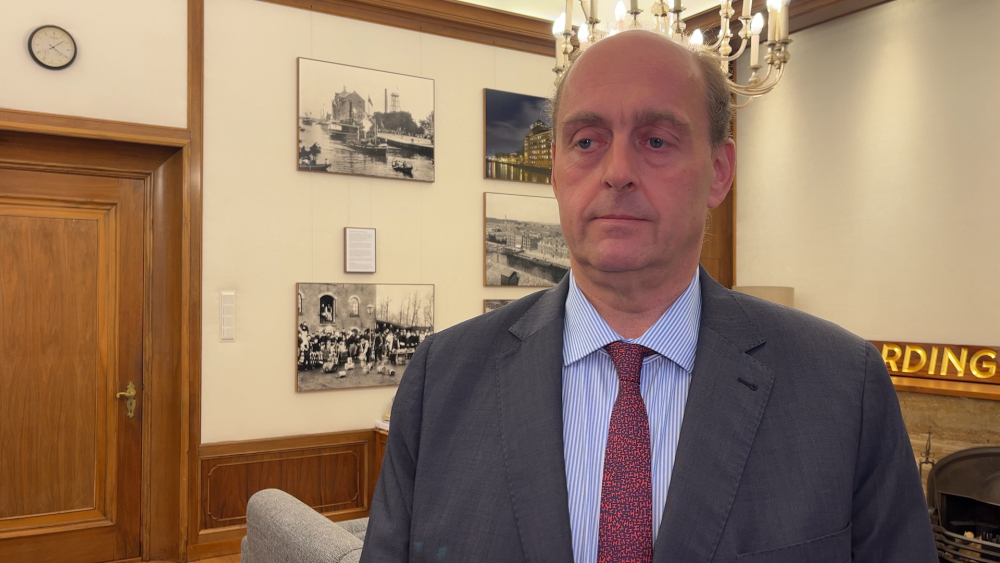 Burgemeester Zevenbergen reageert op explosie kapperszaak: ‘Ver van God los’