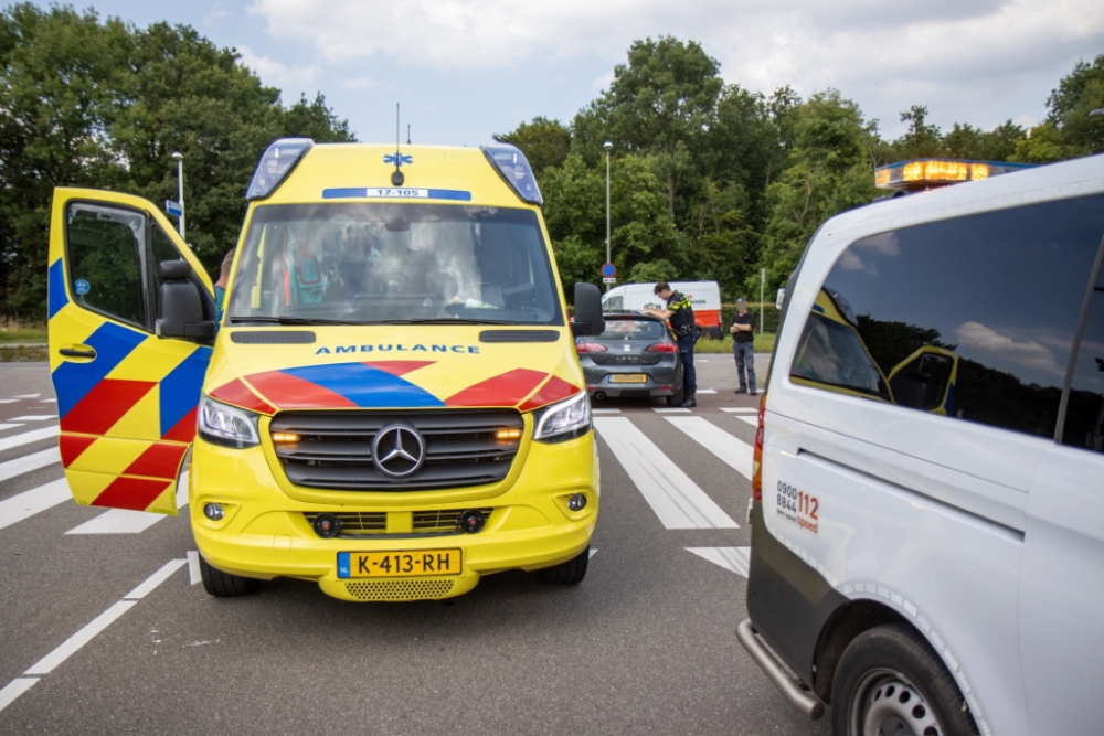 Fietser gewond bij aanrijding op Schiedams fietspad