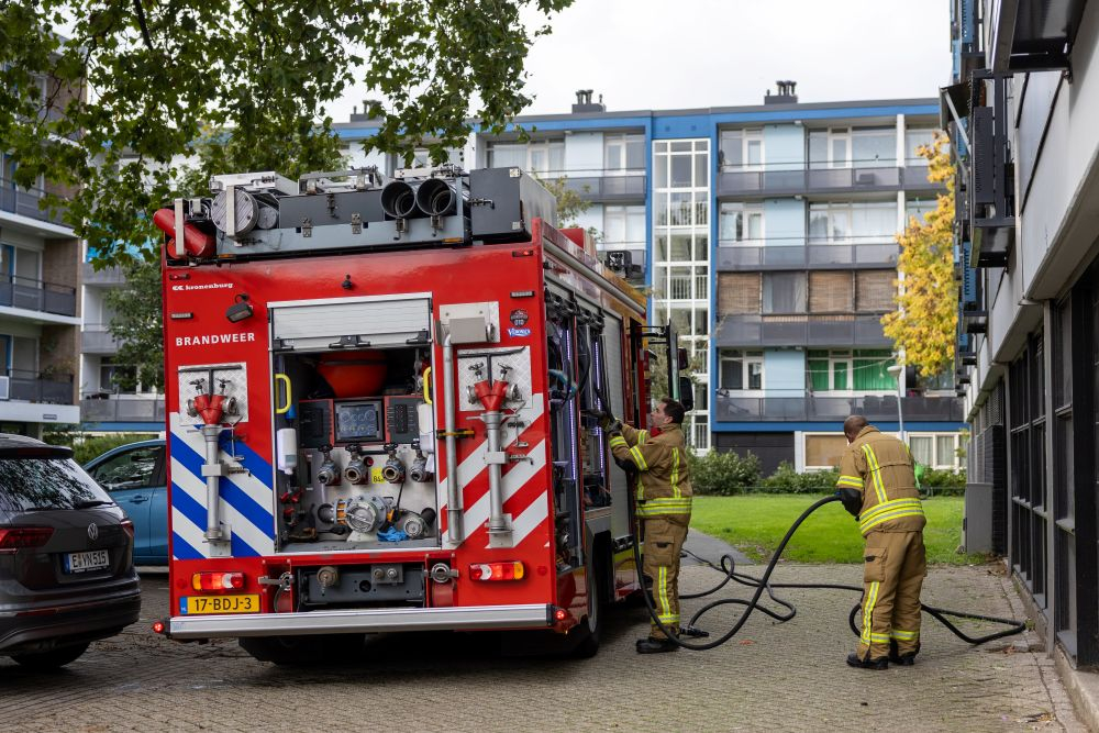 Brandweer rukt uit voor barbecue op balkon van flat