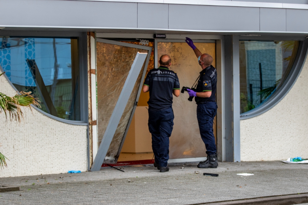 Weer een explosie in Schiedam, dit keer bij zalencentrum