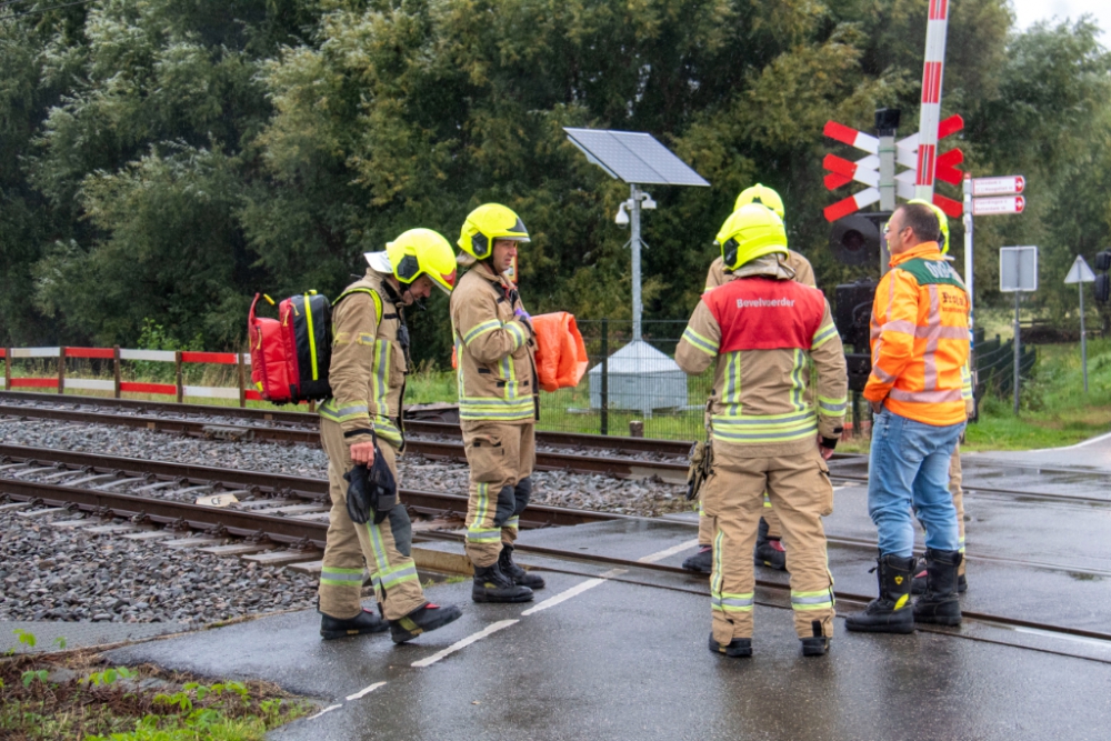 Geen treinverkeer tussen Delft en Schiedam door aanrijding op spoorwegovergang Kandelaarweg