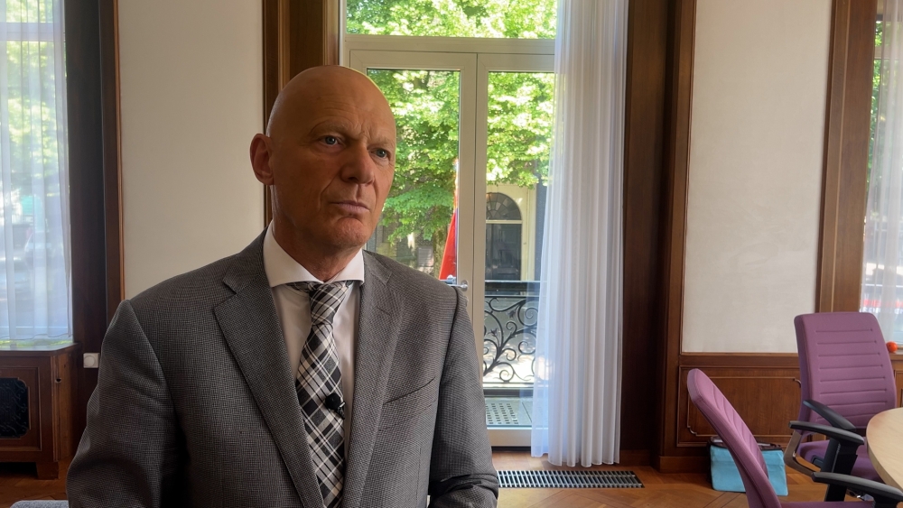 Burgemeester Wijbenga wil nog altijd niet in gesprek met Van Uffelen