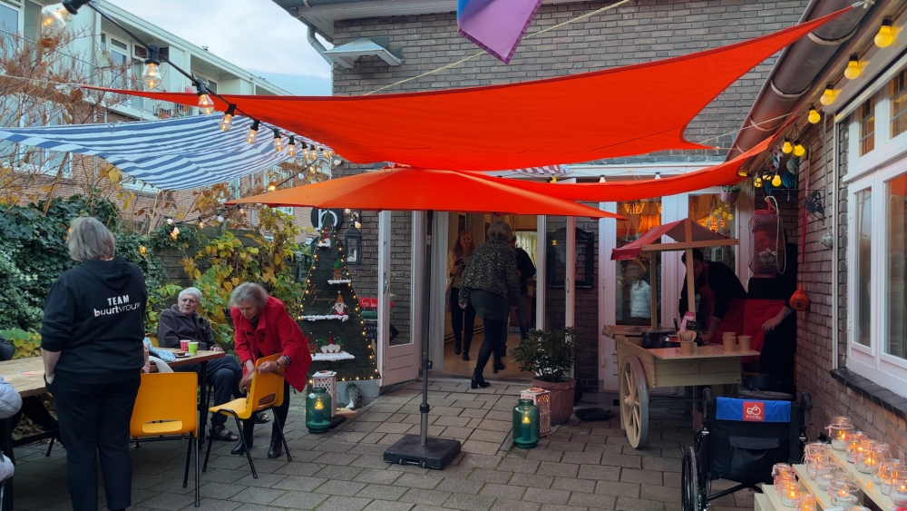 Een winterfair in een steegje: ‘Soms is het heel leuk om te zeggen, komen jullie nu eens bij ons’