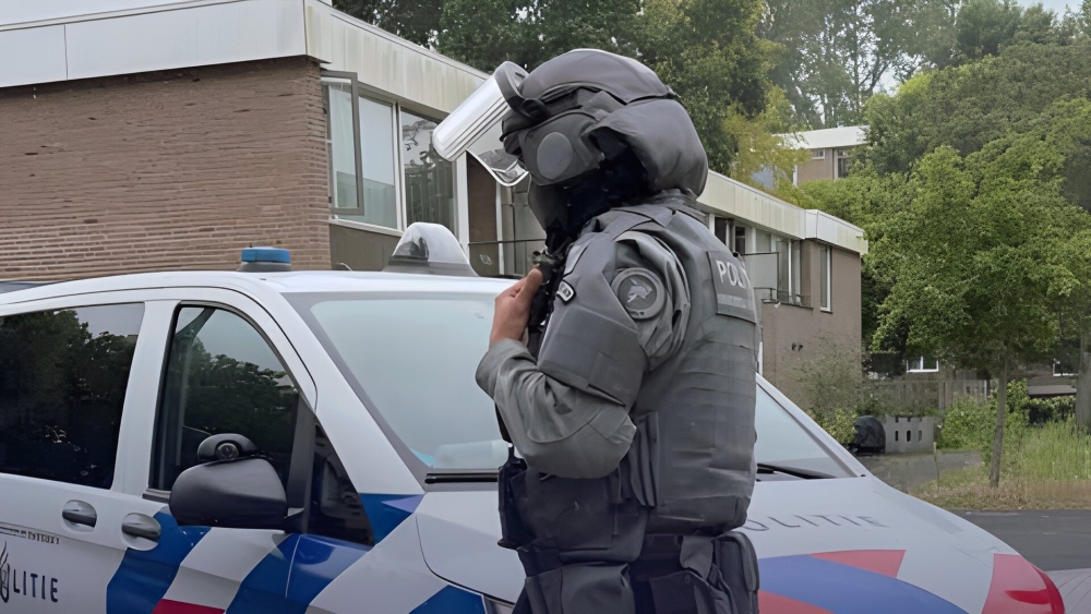 Arrestatieteam valt voor derde keer in korte tijd dezelfde Schiedamse woning binnen