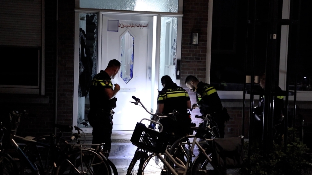 Politie onderzoekt verband tussen explosies Broersvest en Oosterstraat