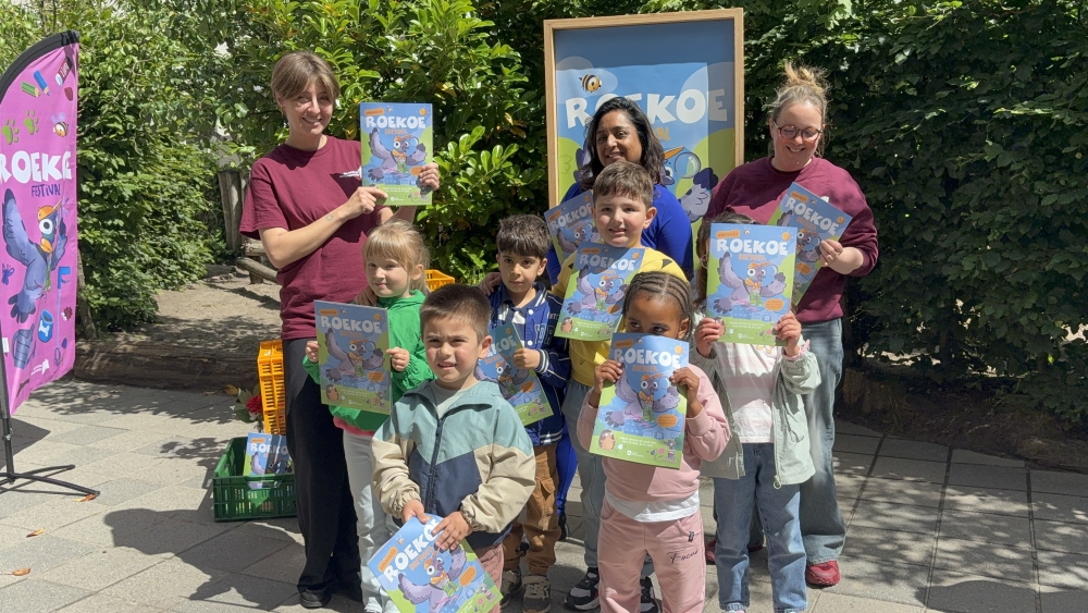 Schiedamse kinderen leren dankzij Roekoe-doeboek met dieren omgaan