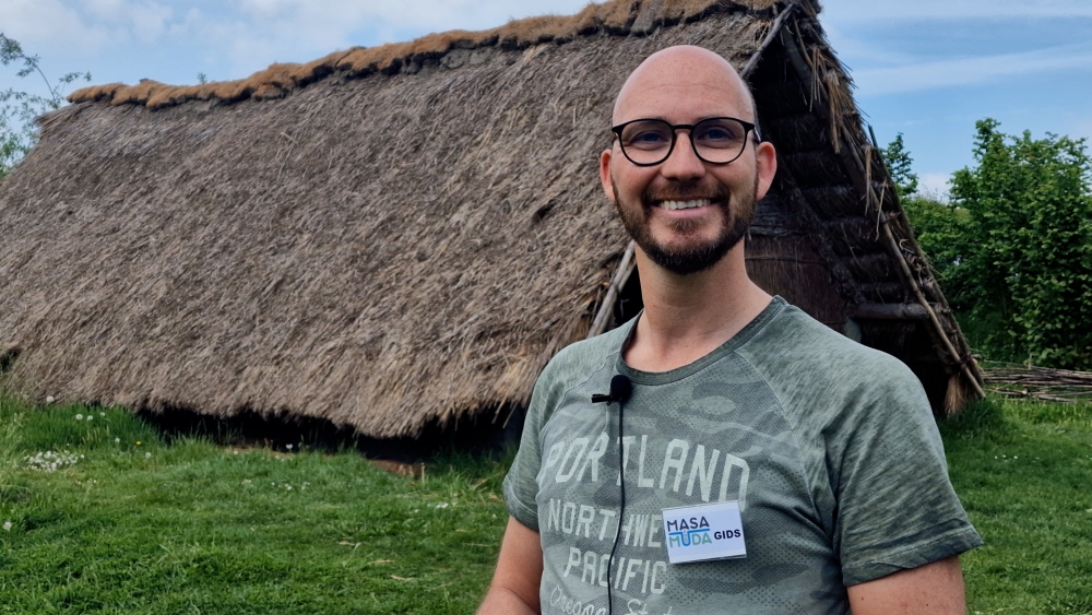 Sanering Broekpolder vol bezig, tussen de hekken blijft archeologisch erf bereikbaar