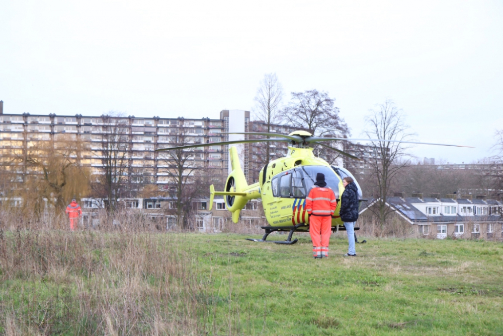 Traumahelikopter landt op Ketheltunnel