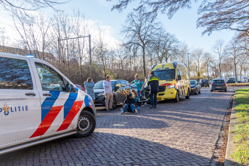 Autodeur wordt plots geopend: fietser raakt gewond